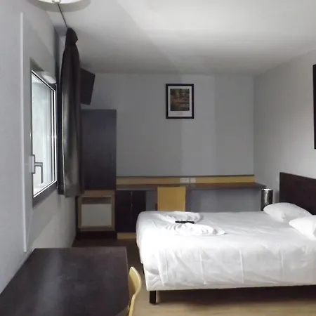 托尔西公寓式酒店 3*