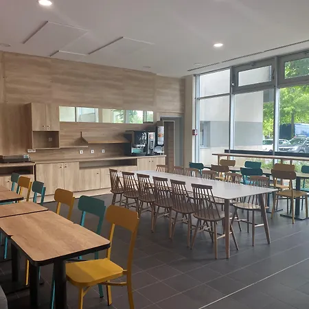 公寓式酒店 托尔西公寓式酒店 3*